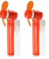 Set van 2x stuks oranje hand ventilators met water verdamper 16 cm